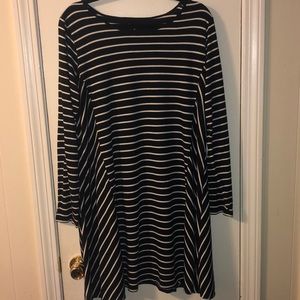 Flowy Long-sleeve Dress